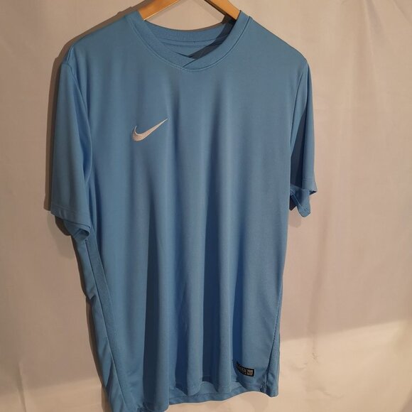 Nike Men's Size XL Light Blue Short Sleeves Dri Fit Athletic shirt - Picture 1 of 6